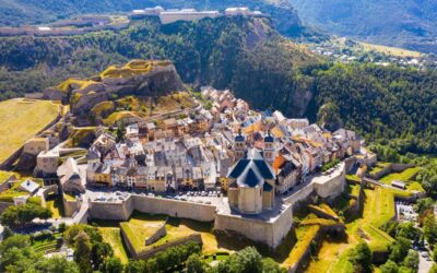 Date confirmée ! La Grande Muraille des Alpes – le trek qui traverse les alpes du Queyras à Fenestrelle ! Du 1er au 15 juillet 2025, rejoignez une aventure épique !