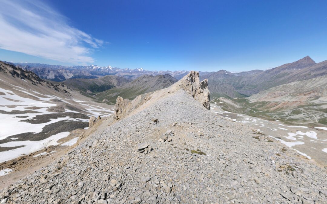 Du Refuge de Napoléon à la Grande Muraille des Alpes – France / Italie